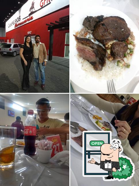 Veja imagens do exterior do Campeiros Grill