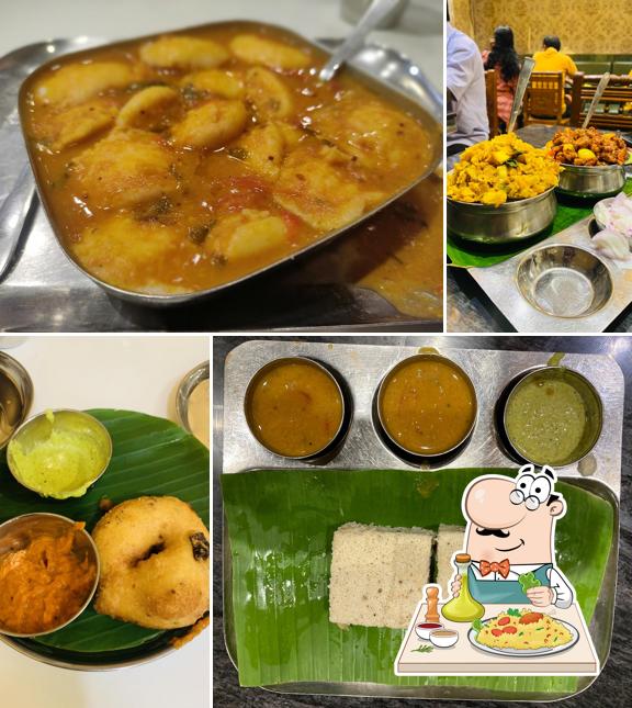 Idli at Hotel Shri Ramanaas Gandhi Road