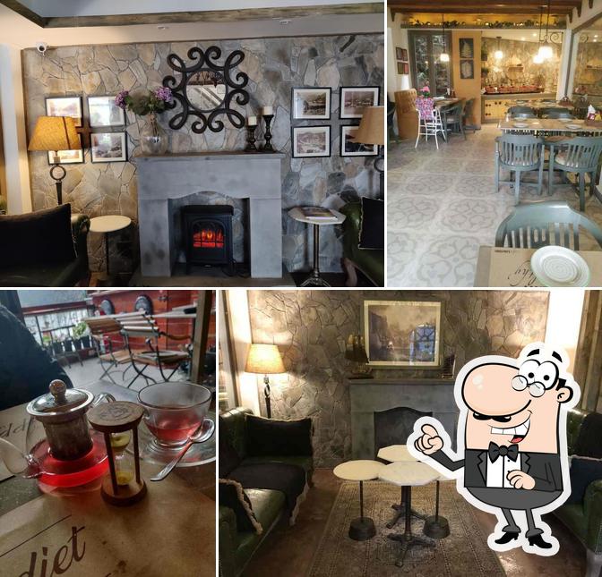 Café LakeSide