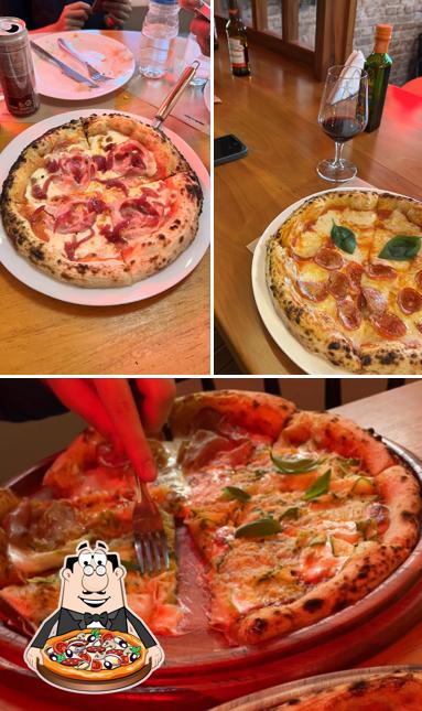 No Cuevas Pizzaria, você pode provar pizza