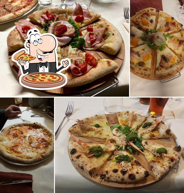 Scegli una pizza a Ristorante Oasis Da Antonello