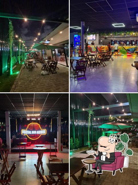 Veja imagens do interior do Quintal dos Amigos Lounge & Bar
