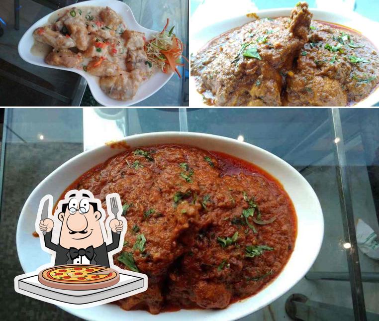 Order pizza at Darao Pathik Bor