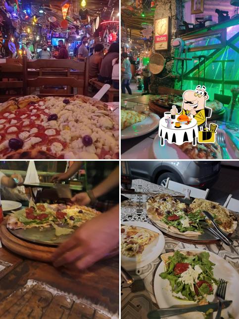 Comida em Pizzaria Toscanella