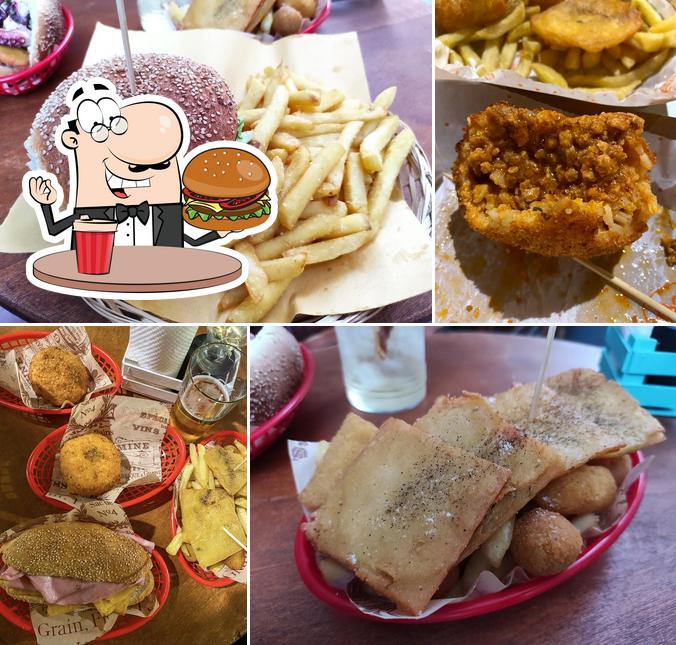 Ordina un hamburger a Sapurito Street Food & Goloserie