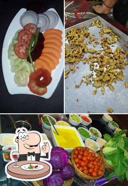 Meals at Skyway Garden Restaurant