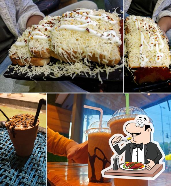 Chocolate mousse at Tealogy, Dr. Ambedkar Square