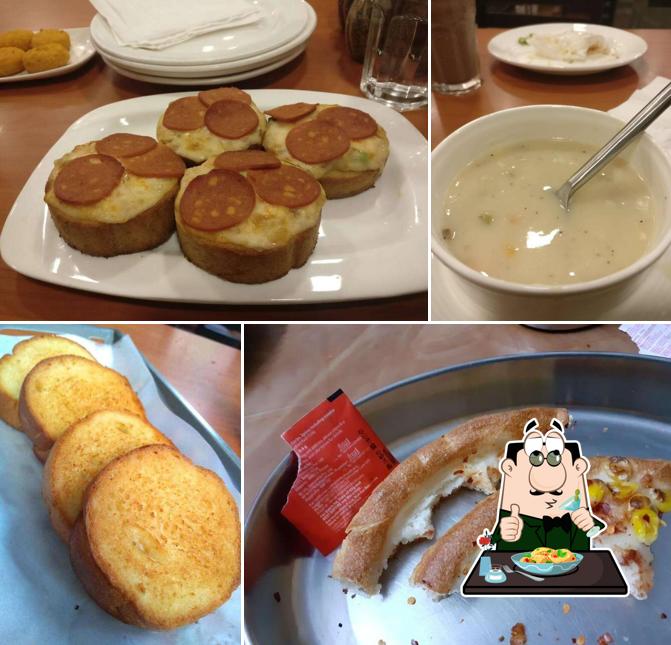 Food at Pizza Hut Ashok Nagar, Chennai