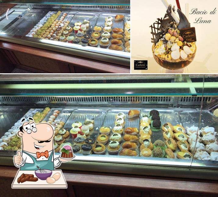 Carletti Il Mondo della Pasticceria offre un'ampia varietà di dessert