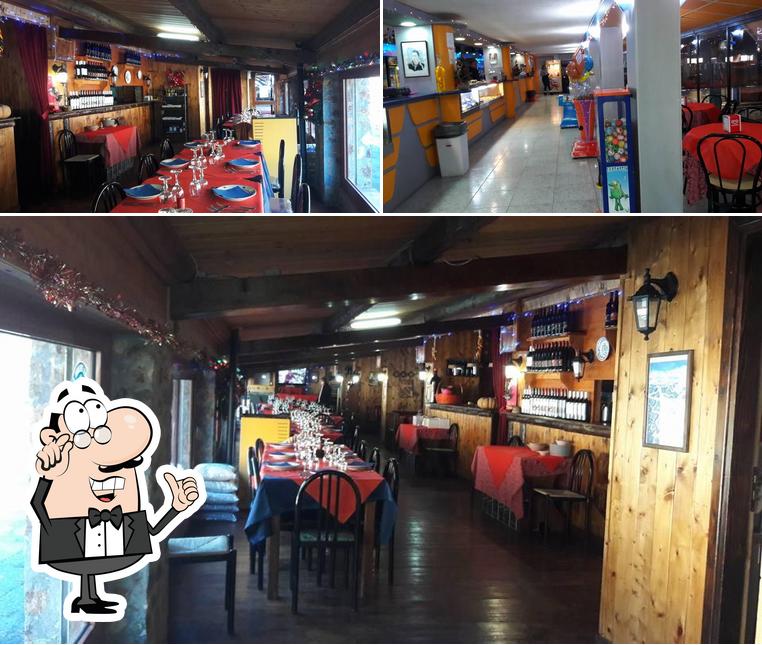 Dai un'occhiata agli interni di Da Zio Paolo Bar Ristorante Pizzeria Palaghiaccio Cotronei