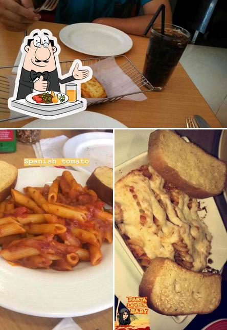 Meals at Pizza Hut Tribhuvan, Surat