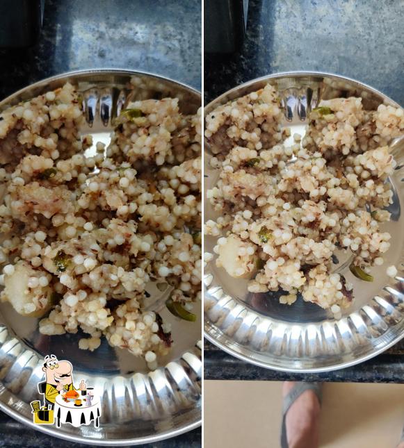 Meals at Ghugre Nasta Piont