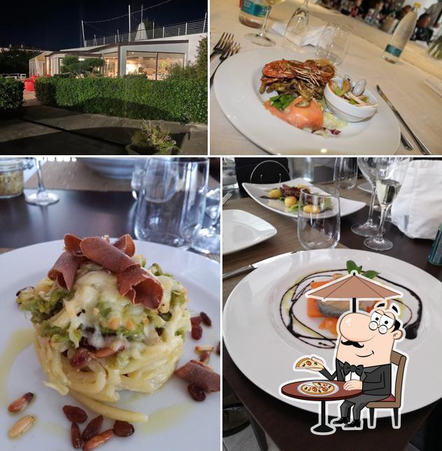 Goditi la vista dagli esterni di Joshua Restaurant