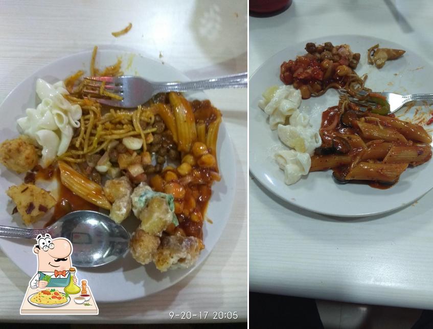 Food at Pizza House
