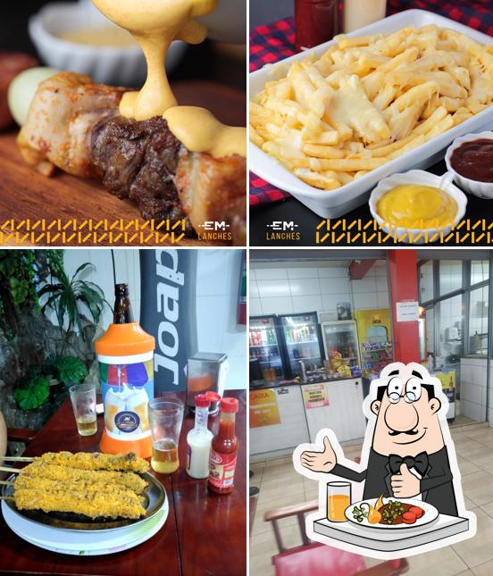 EM Lanches