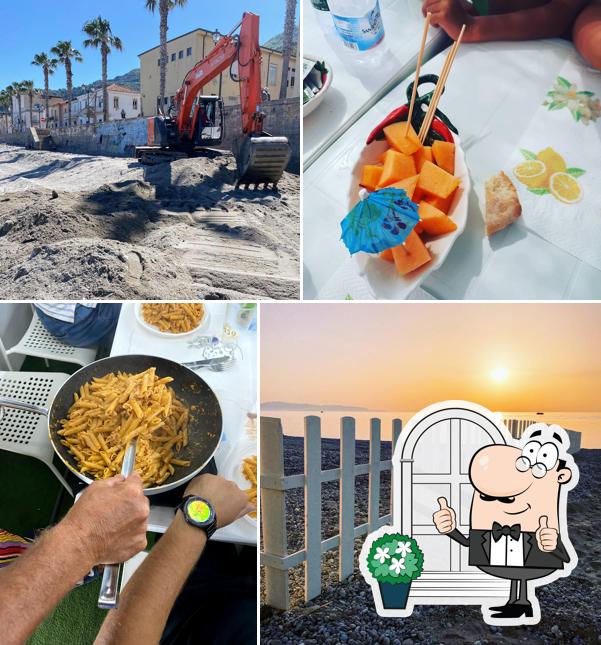 Guarda gli esterni di A Playa De Ermes