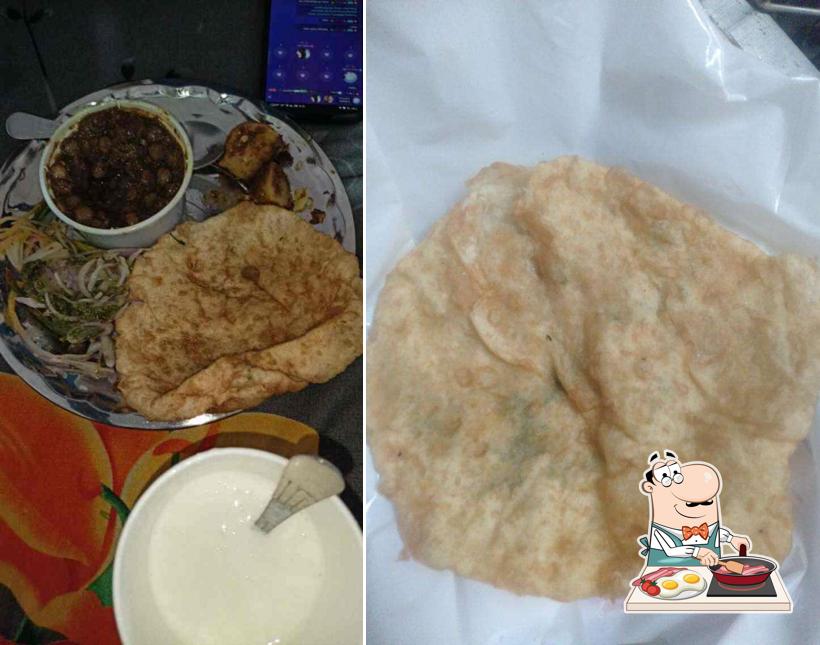 Omelette at Radhe Shyam De Special Chhole Bhature