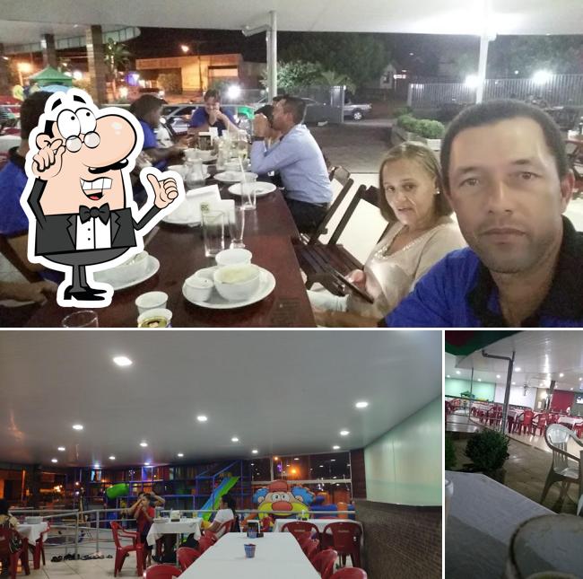 O interior do Garden churrascaria pizzaria e choperia