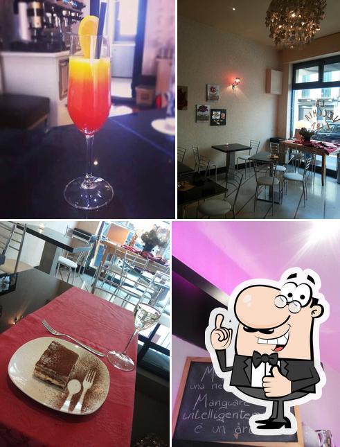 Vedi la immagine di Bistro Cafè "La vecchia lira"
