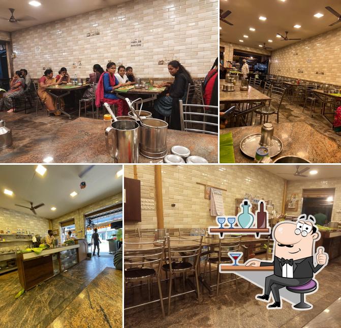 Check out how thoothukudi parotta center looks inside