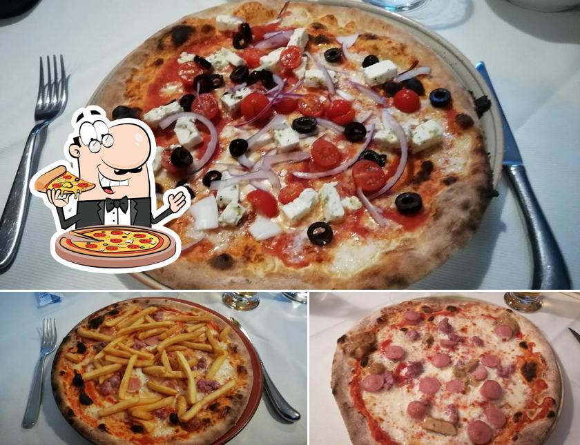 A Pizzeria Luna Rossa, puoi prenderti una bella pizza