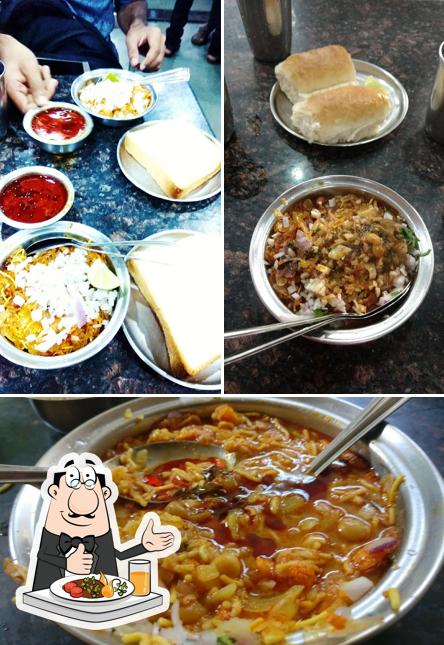Food at Vateshwar Bhuvan Restaurant