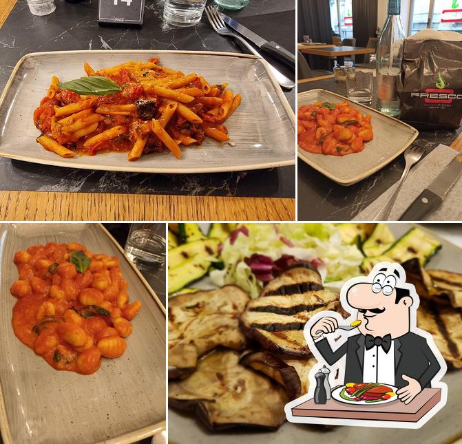Platti al FRESCO TRATTORIA PIZZERIA