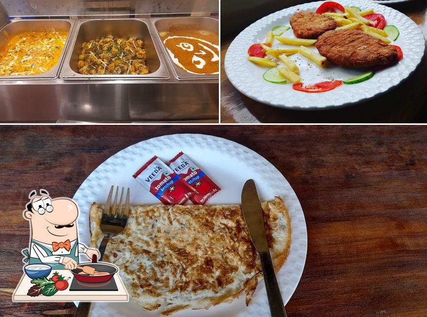 Chicken curry at Golghar Restaurant