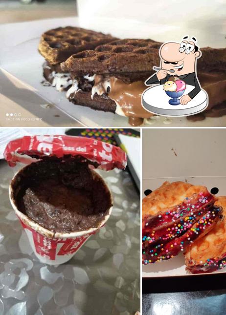 Best belgian waffle - Erandwane serves a number of sweet dishes
