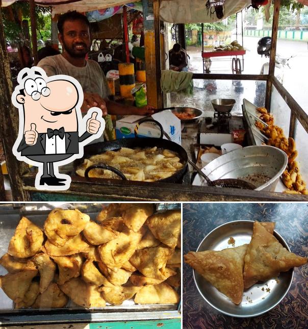 Look at the image of Kankadurga samosa snacks