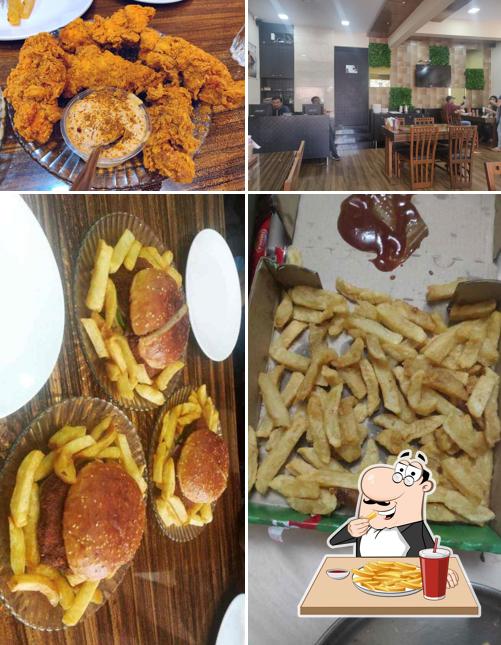 Try out French fries at Mama Mia
