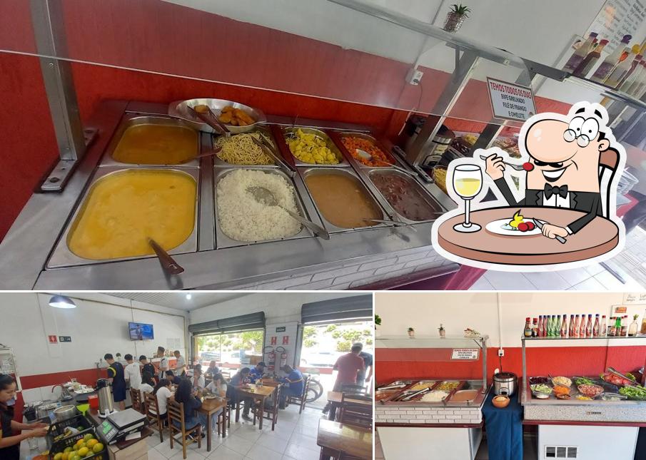 Esta é a imagem mostrando comida e exterior no San Genaro Restaurante