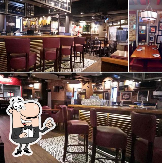 Check out how TGI Fridays looks inside