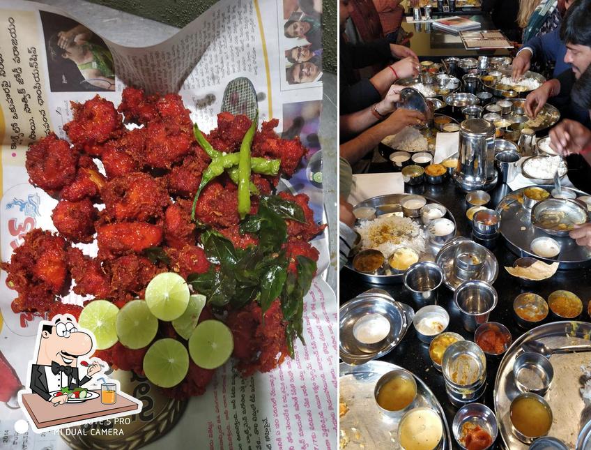 Food at Adoni Chicken Pakoda Centre