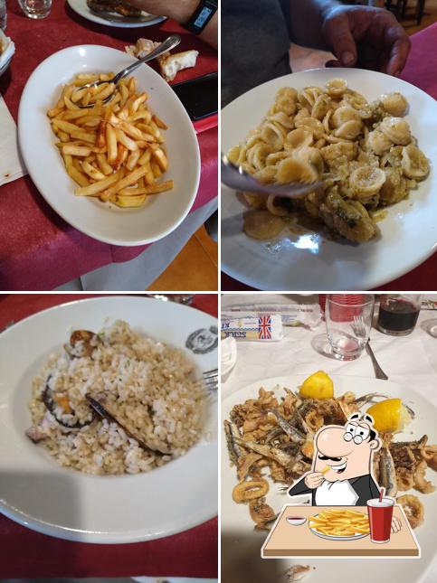 Assaggia un piatto di chips a Ristorante Al Girarrosto