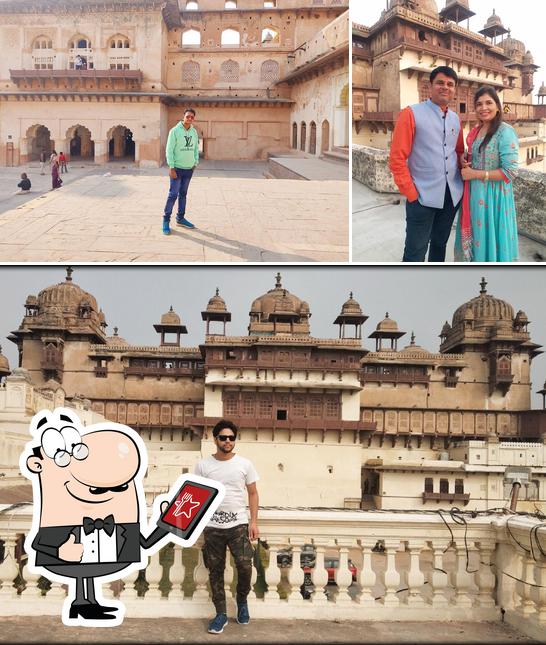 Hotel Seesh Mahal