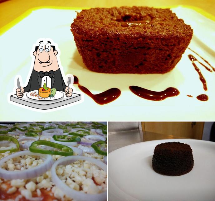 Meals at Smokin' Joe'S Fresh Pizza, Solapur