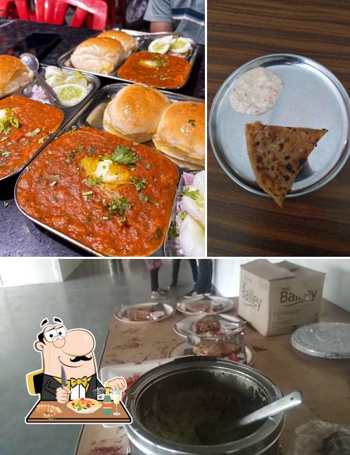 Food at Swad Paratha house