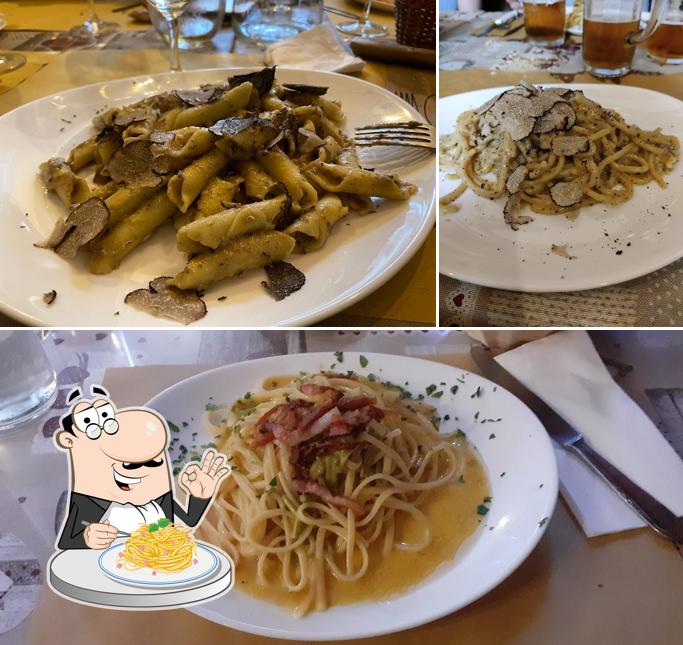 Spaghetti alla carbonara al Trattoria La Grotta