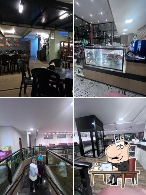 Veja imagens do interior do Emporium Café