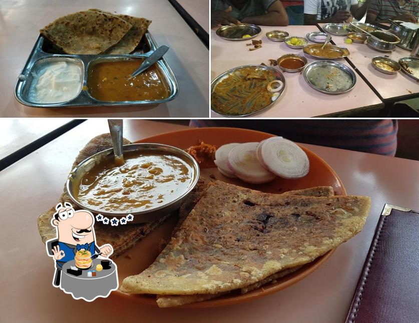 Food at Happy Punjabi Dhaba, Khed