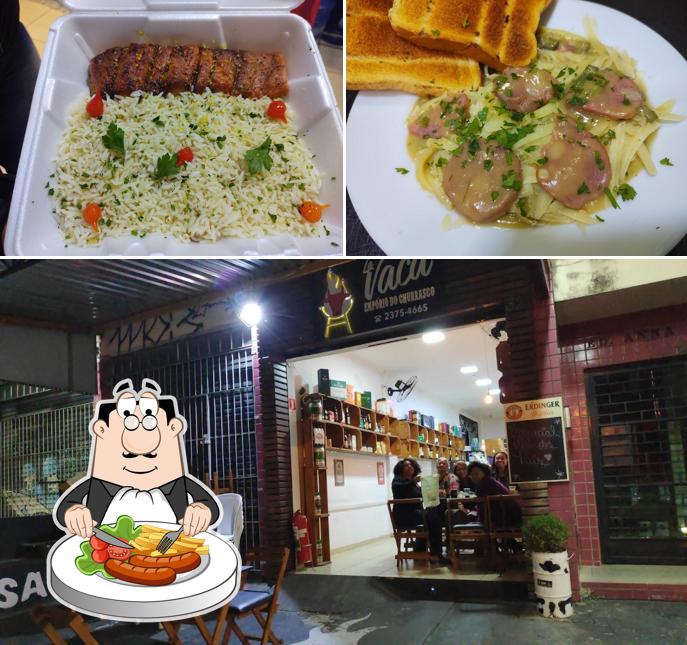 A comida e interior do restaurante