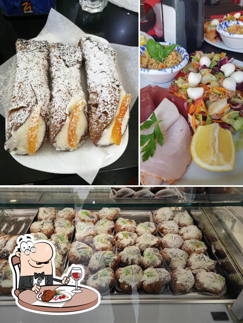 Prova i un pasto a base di carne a Delizie Siciliane