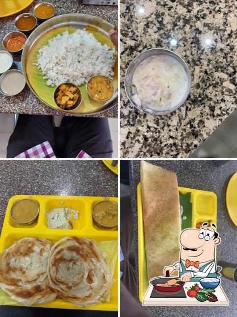 Chicken curry at Sri Muruga Bhavan