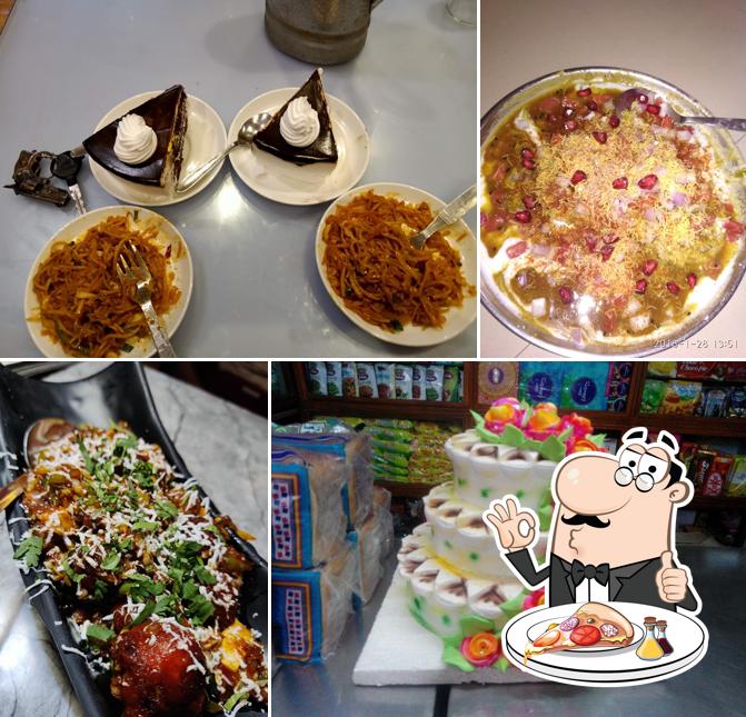 Pick pizza at Arora Dream - Best Restaurant, Sweet Shop, Veg Restaurant in Sujangarh