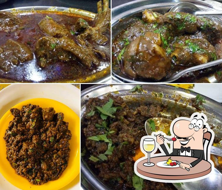 Meals at Amrut Saoji Bhojnalaya