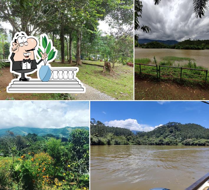 Check out how Hydel food court looks outside