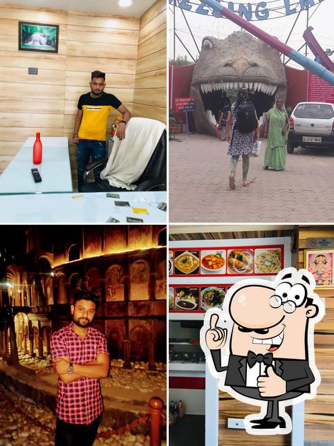 Sharma Samose Tikki Wala photo