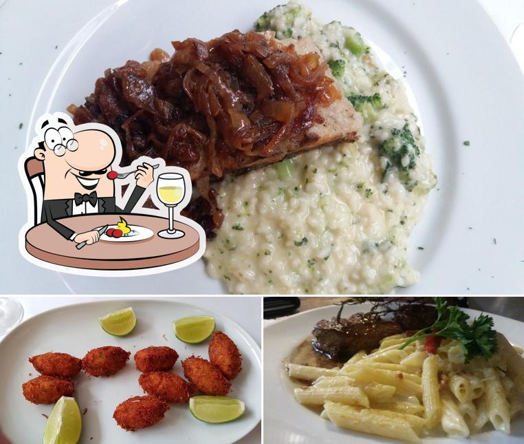 Comida em Restaurante Serafinni