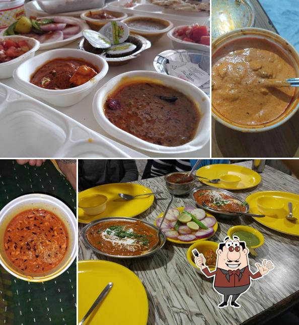 Food at Amar Punjabi Dhaba - Best Dhaba in Kota Food at Amar Punjabi Dhaba - Best Dhaba in Kota
